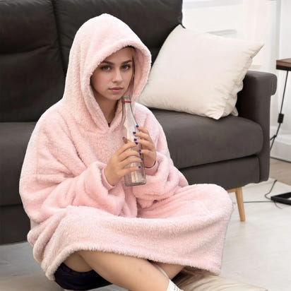 Ciepły Koc Fleece z Kapturem TM